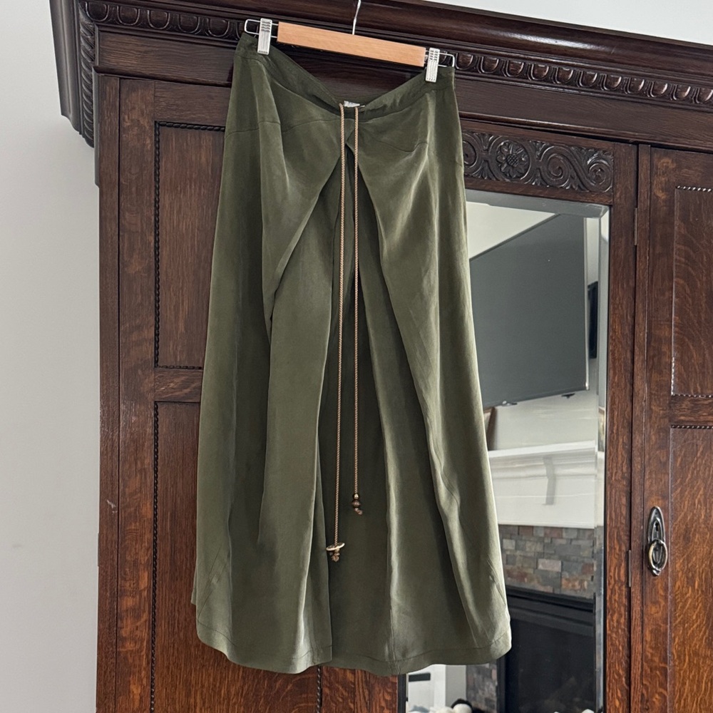 Diane Von Furstenberg Olive Silk A-Line Skirt